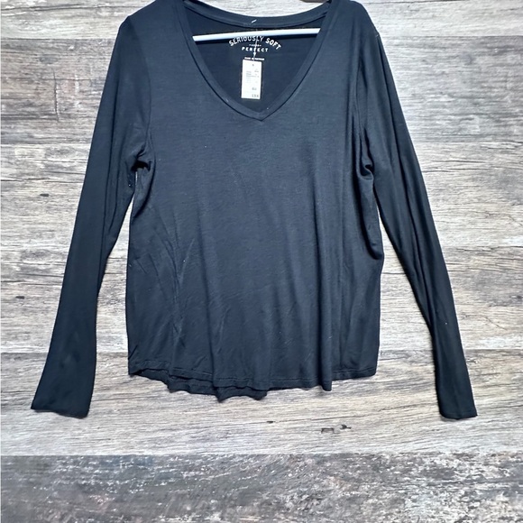 Aeropostale Black Long Sleeve Fitted Soft Blouse - Picture 1 of 3